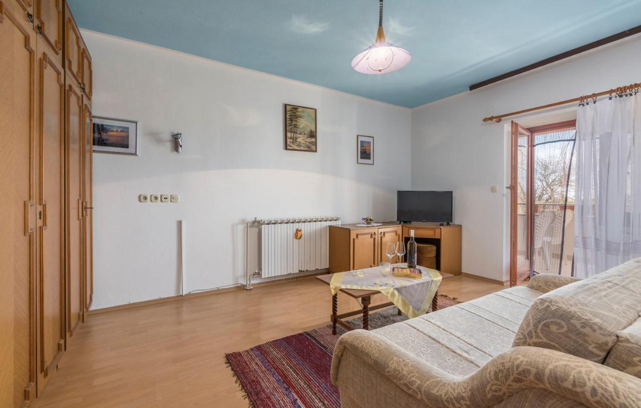 Apartments Ulika Červar-Porat Eksteriør bilde